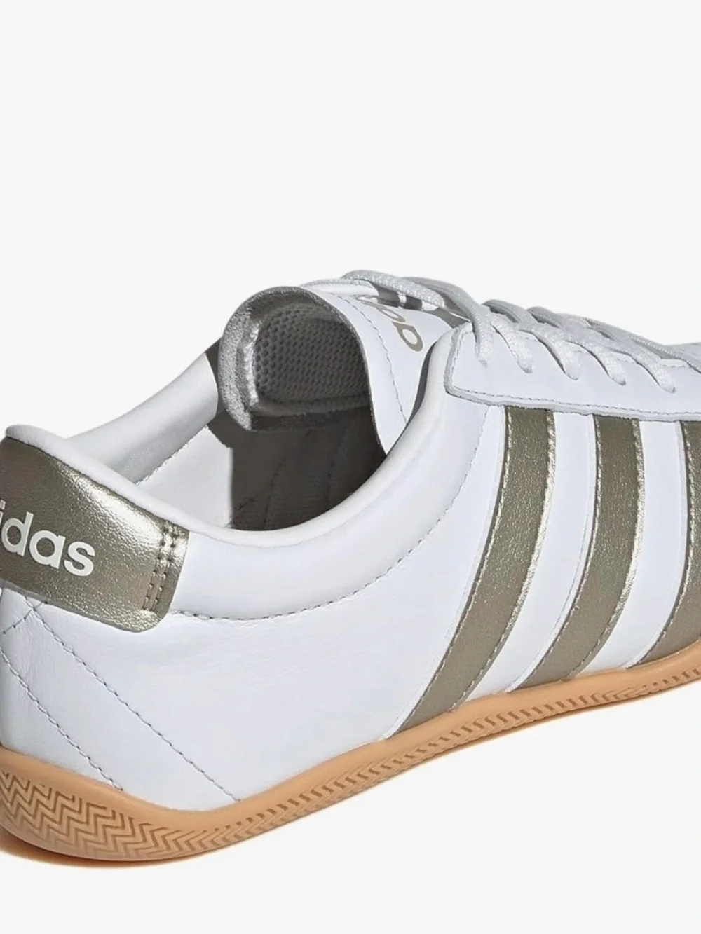 Grand Court Lo Shoes Size: 6.5 : Crystal White / Cyber Metallic / Gum